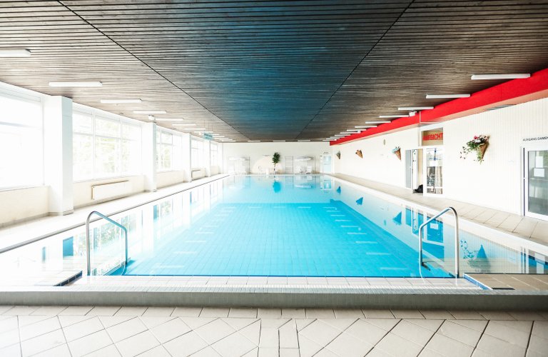 Ferienwohnung Bergnest Panorama, mit Schwimmbad und Sauna